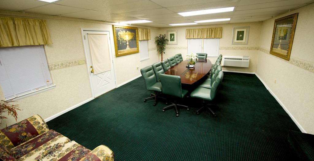 Executive Inn & Suites Upper Marlboro Exterior foto